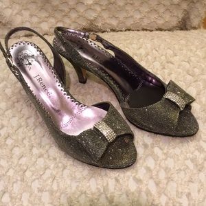 J.Renee pewter glimmer fabric sling back shoes